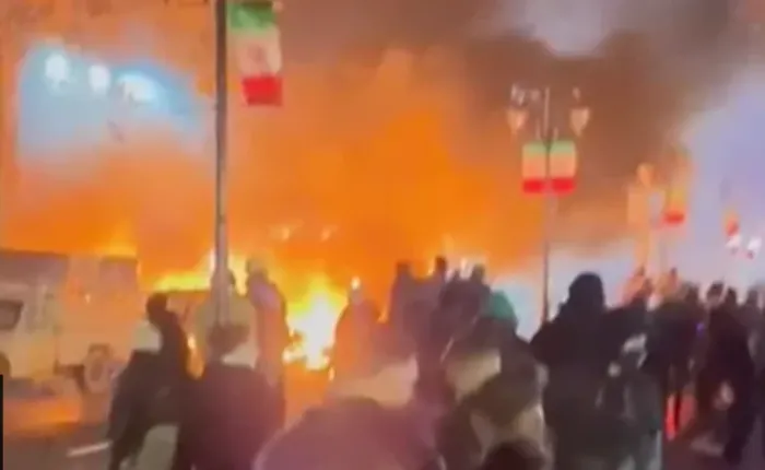 이란 제2의 도시 마슈하드에서 찍힌 시위 / 사진=SNS 캡처 