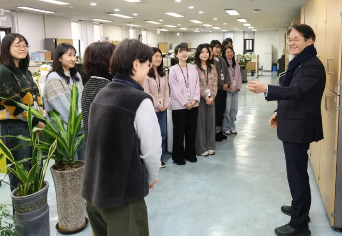 시청 공무원 면담으로 시정을 챙기는 이동환시정 / 출처 : 고양시청 
